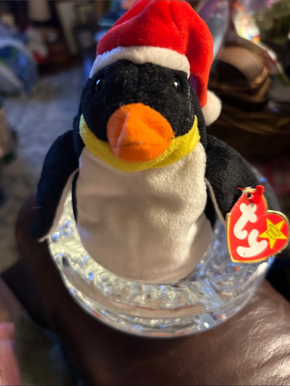 Vintage 1998 Zero TY Penguin in Santa Hat Christmas TY. animal EUC